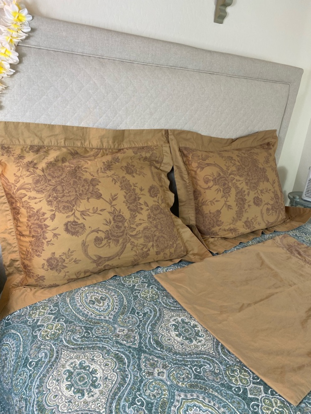 French country Pillow 2 shams set covers Floral tan brown 1 pillow case